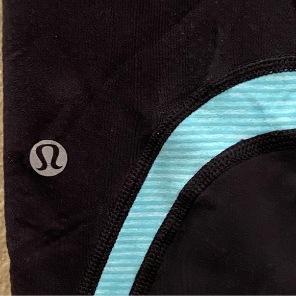LULULEMON Women Turquoise and Black Cropped Pants Size 4-Fit Small - Picture 7 of 10